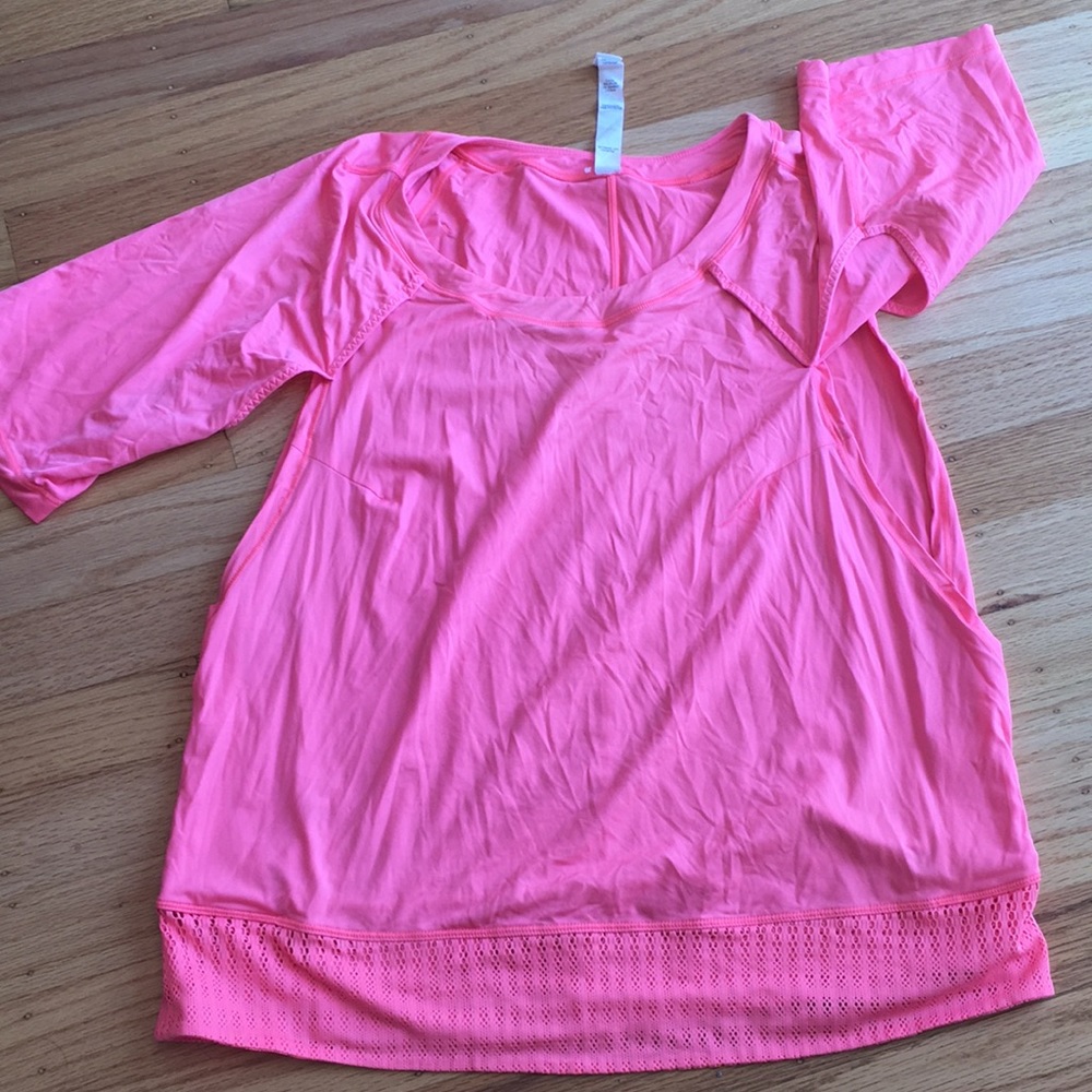 Lululemon running top with underarm ventilation